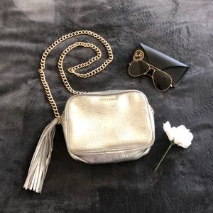 VS Metallic Croc Embossed Crossbody Bag 💕